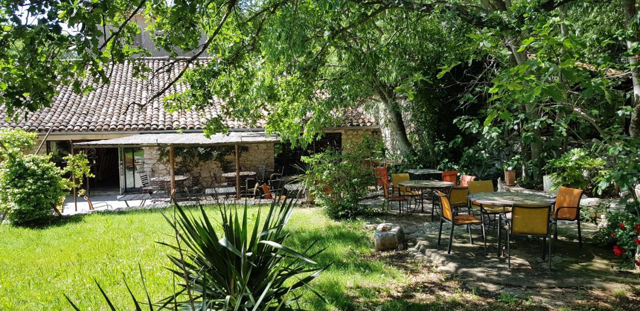 Mas De Coulet Bed and Breakfast Brissac Exteriör bild