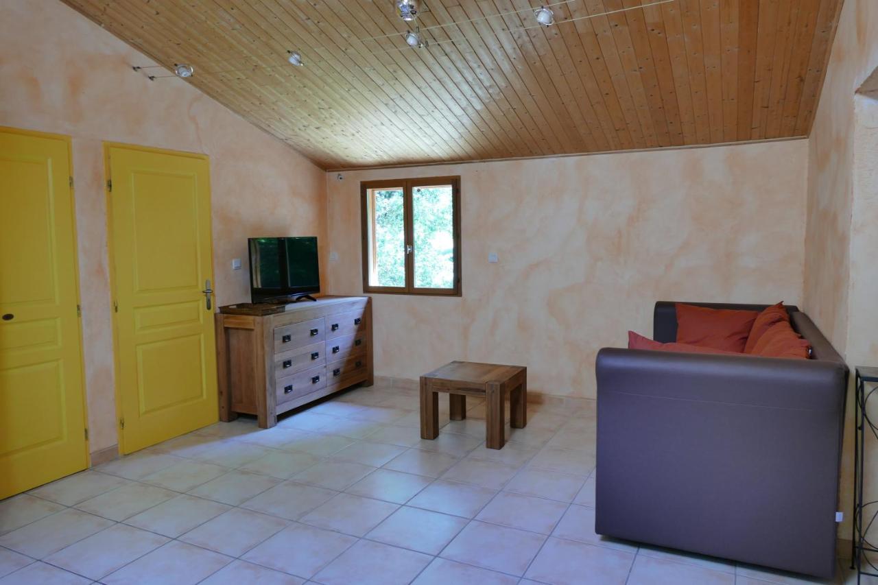 Mas De Coulet Bed and Breakfast Brissac Exteriör bild
